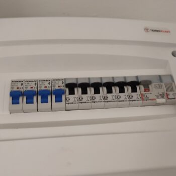 1760889718504
